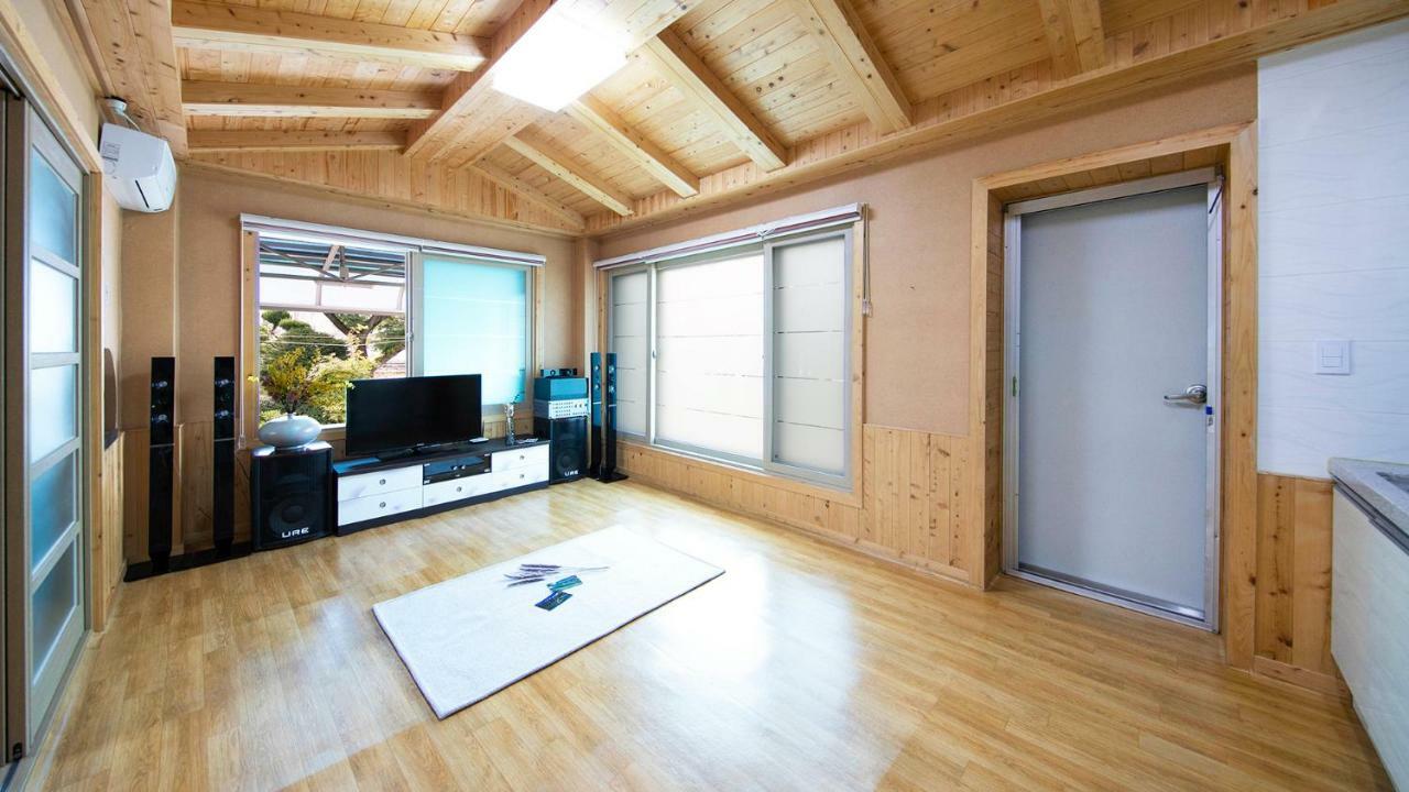 Samcheok Sol Beach Pension Luaran gambar
