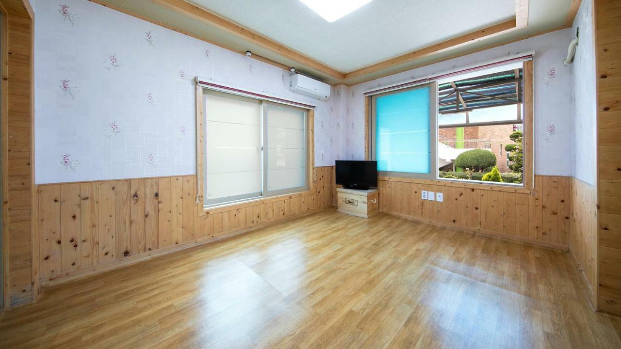 Samcheok Sol Beach Pension Luaran gambar
