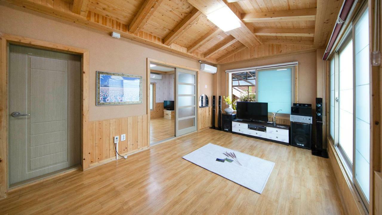 Samcheok Sol Beach Pension Luaran gambar